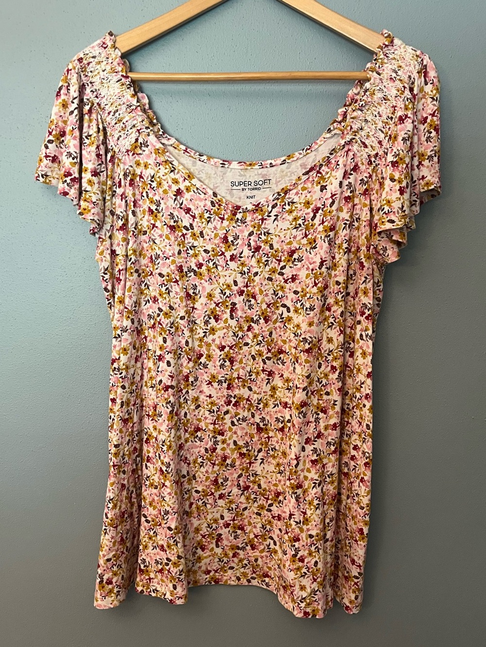Torrid Floral Short Sleeve Scoop Neck Top